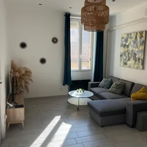 https://apt-grand-t2-climatise-a-5-min-de-la-gare-st-charles.fr-provencehotel.com
